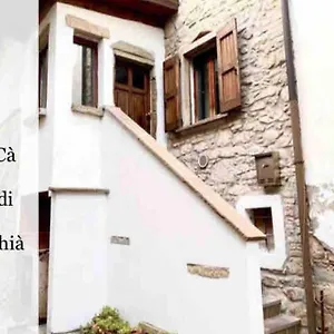 Borgo magico a due passi dalla Rocchetta Mattei Appartamento